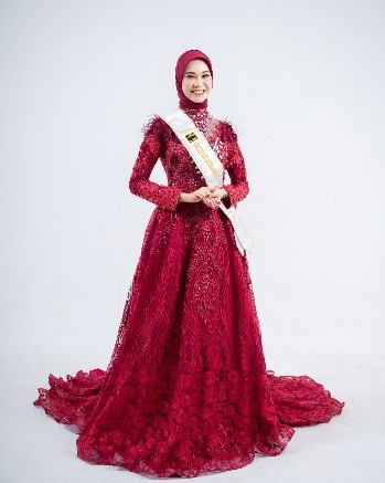 Gown Merah Maroon Pengantin